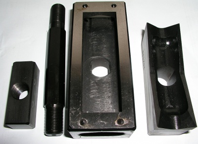 Poinçons acier ronds forme "Tristar"